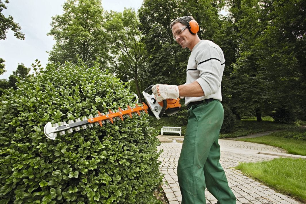 Stihl HS56C - E 24" Easy Start Hedge Trimmer 42420112947 - HEDGE TRIMMERS - Beattys of Loughrea