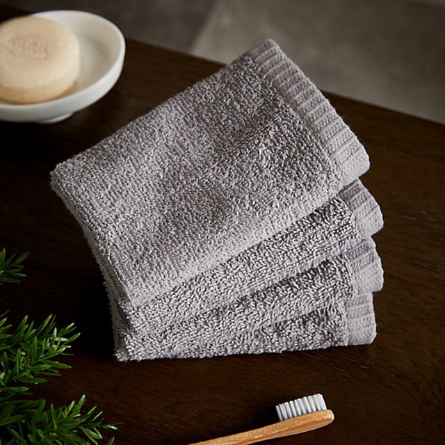 Catherine Lansfield Quick Dry Plain 30 x 30 cm Face Cloth 4 Pack Grey - SHEETS/VALANCE/MATTRESS COVER - Beattys of Loughrea