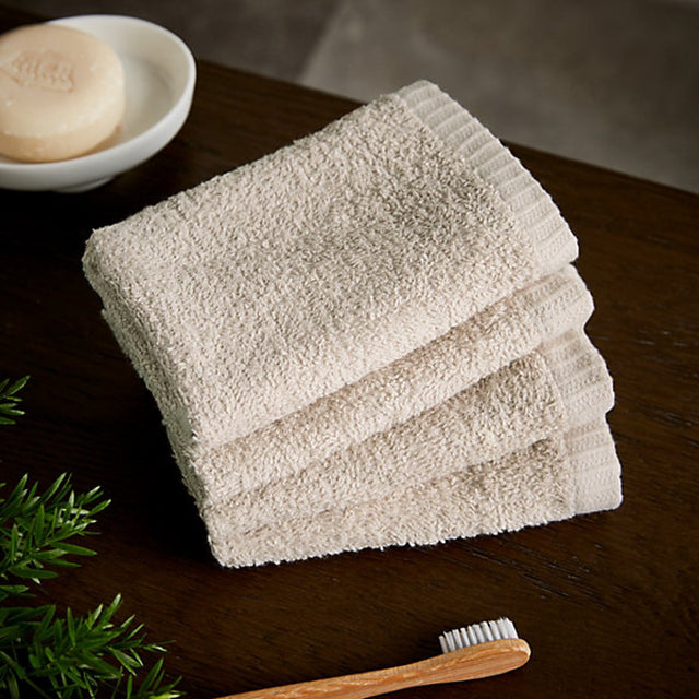 Catherine Lansfield Quick Dry Plain 30 x 30 cm Face Cloth 4 Pack Natural