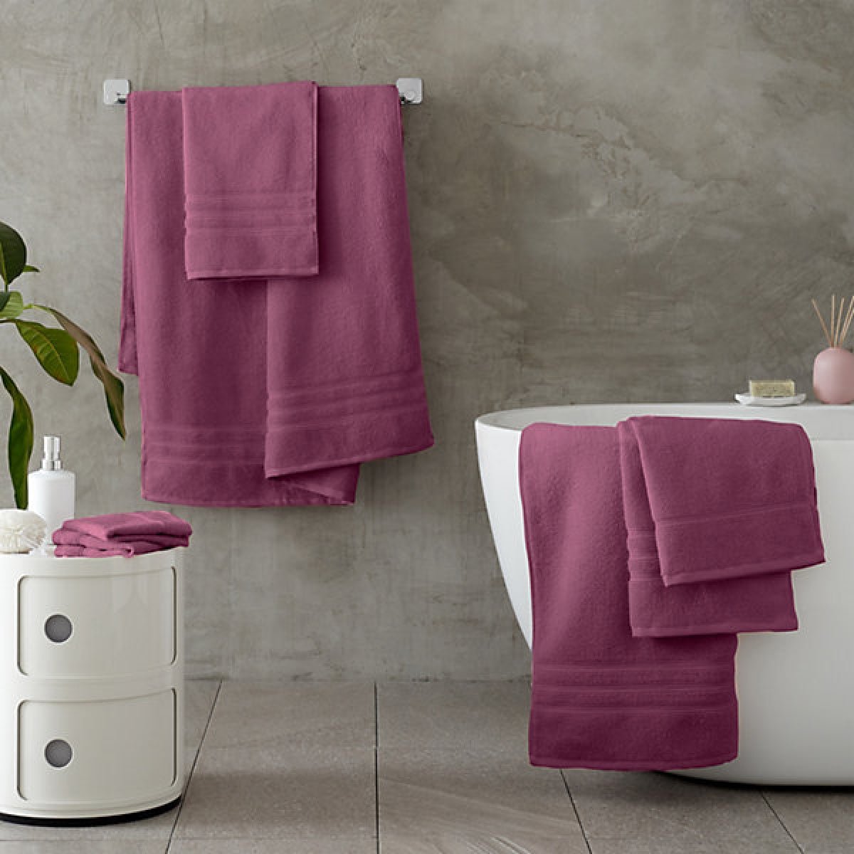 Catherine Lansfield Zero Twist Cotton Face Cloth Pair Raspberry - TOWELS FACECLOTHS - Beattys of Loughrea
