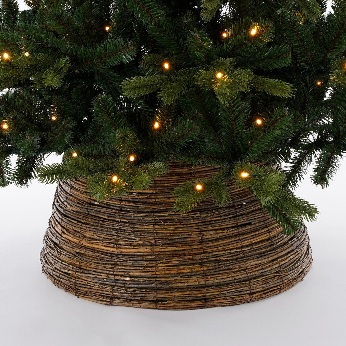 Willow Branches Brown Christmas Tree Skirt 26 x 55cm - XMAS TREE STANDS / BAGS / SKIRTS - Beattys of Loughrea