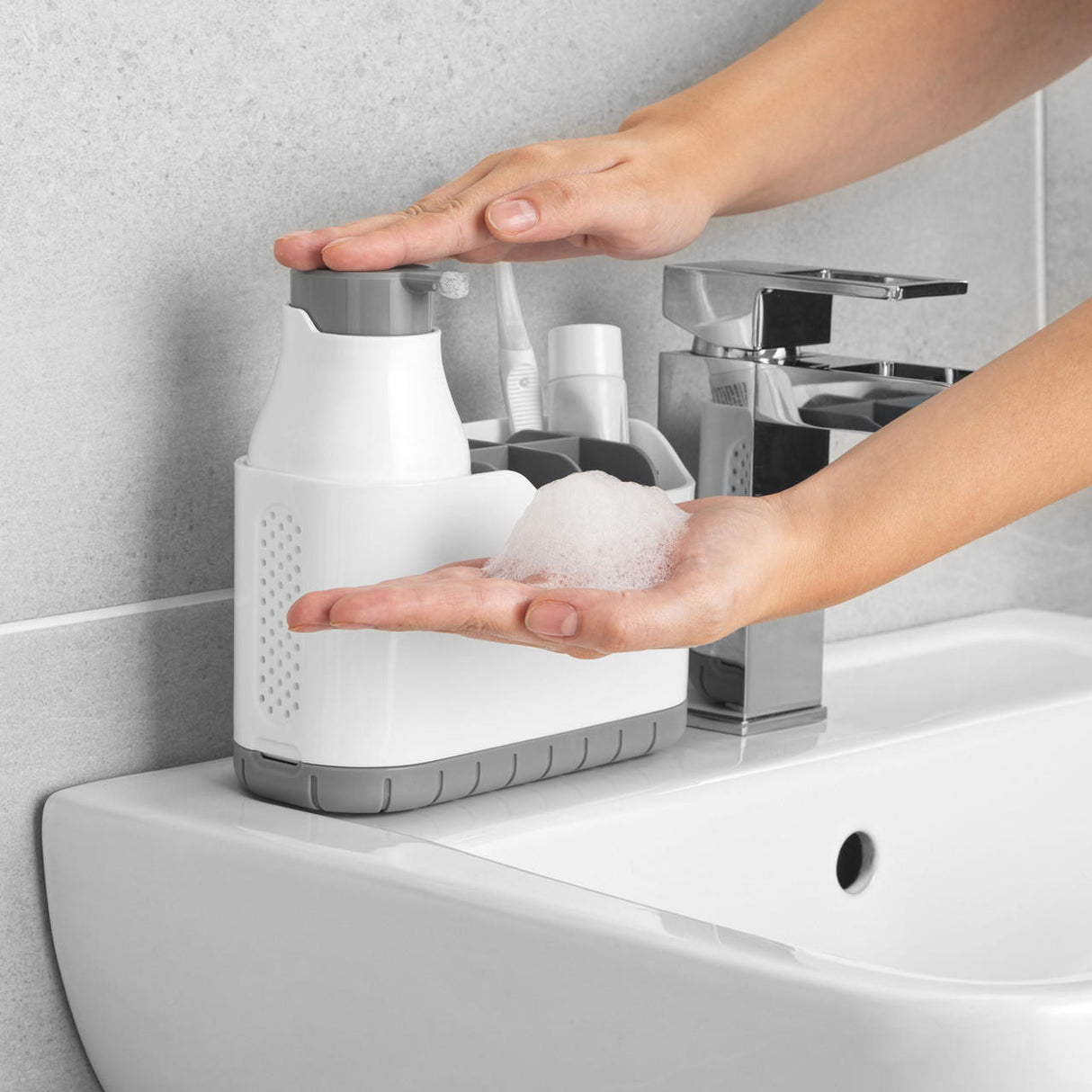 Beldray Antibac Soap Dispenser and Caddy Set - BATHROOM T/BRUSH, CADDY, TOWEL RAIL & HOLDERS ACCESSORI - Beattys of Loughrea