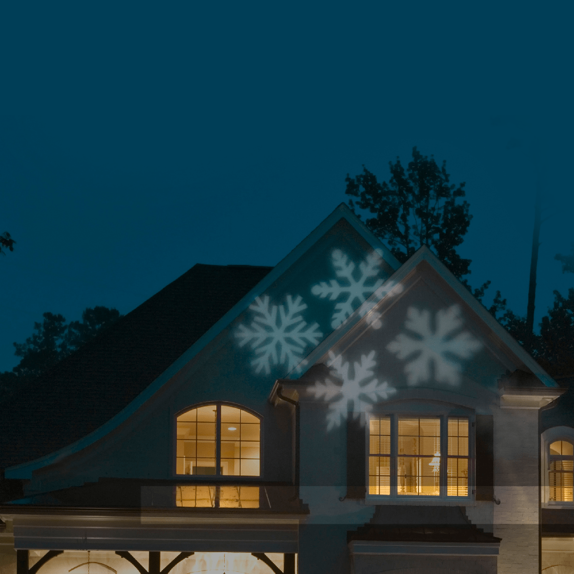 Lumineo LED Snowflakes Projector with Rotating Effect - XMAS LASER LIGHTS/PROJECTORS - Beattys of Loughrea