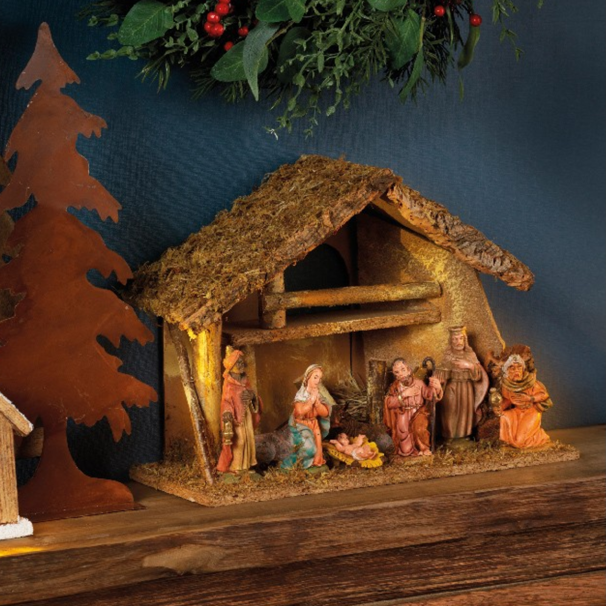 Nativity House With 8 Poly Figures 29cm