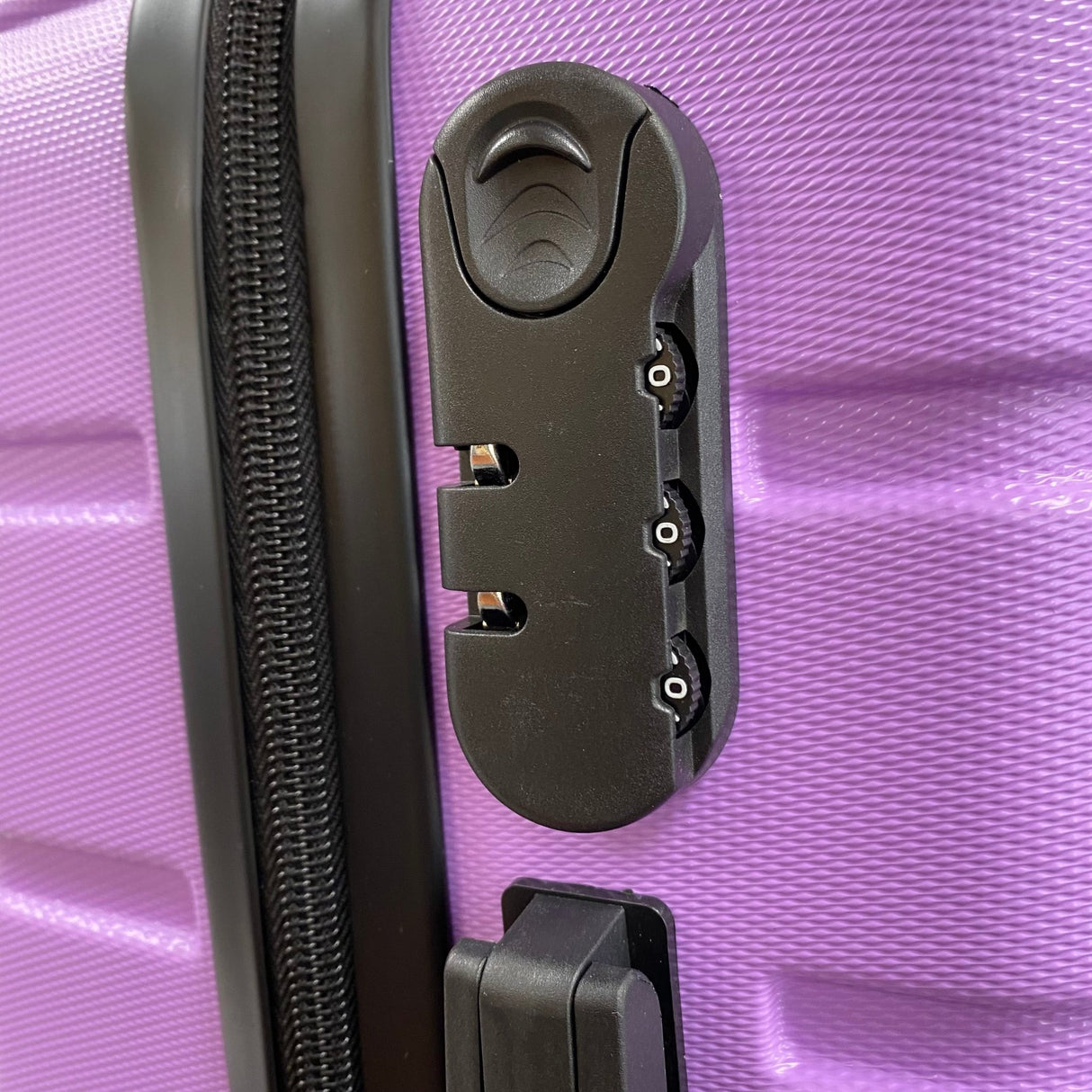 BordLite Cabin-sized Carry-On Suitcase Lilac - HANDBAGS, MANBAGS & LUGGAGE - Beattys of Loughrea