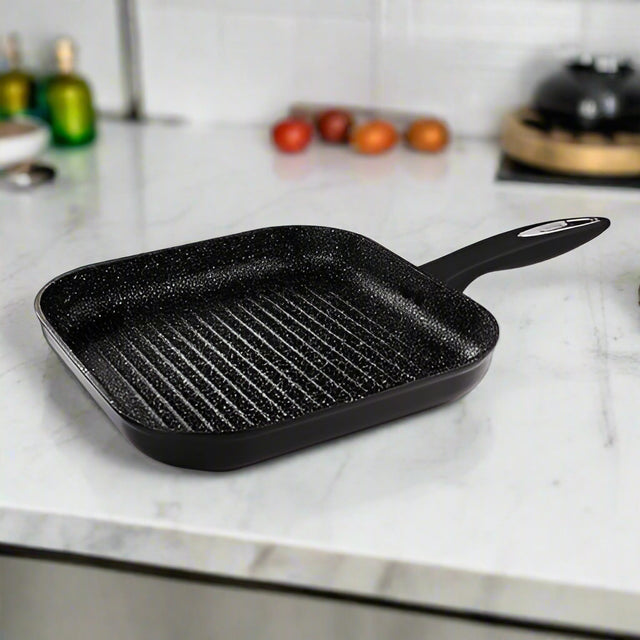 Zyliss Cook Ultimate Non-Stick Grill Pan 26cm - FRYPAN/WOK/SKILLET - Beattys of Loughrea