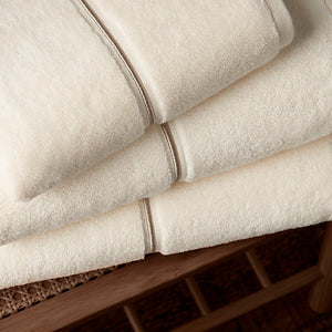 Bianca Fine Linens Zero Twist Satin Stitch Cotton 100 x 150cm Bath Sheet Cream