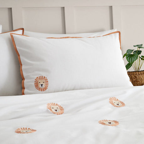Catherine Lansfield Embroidered Lions Single Duvet Cover Set with Pillowcase White - DUVET COVERS - Beattys of Loughrea