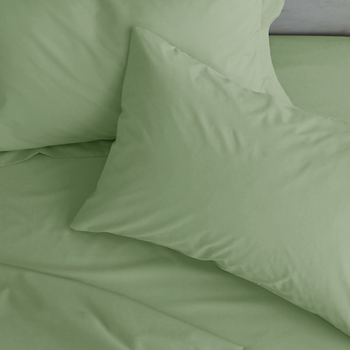 Catherine Lansfield Pillowcases Easy Iron Percale Standard 50 x 75cm Pack of 2 Pillow cases with envelope closure Sage Green