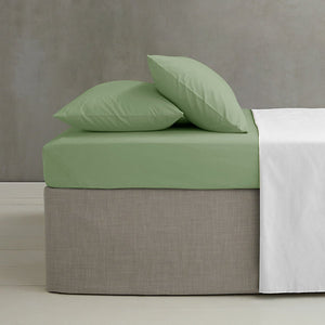 Catherine Lansfield Pillowcases Easy Iron Percale Standard 50 x 75cm Pack of 2 Pillow cases with envelope closure Sage Green