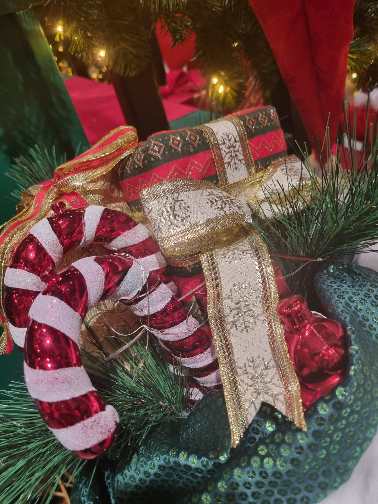 6ft Red Santa with Music and LED 180cm - XMAS ROOM DECORATION LARGE AND LIGHT UP - Beattys of Loughrea