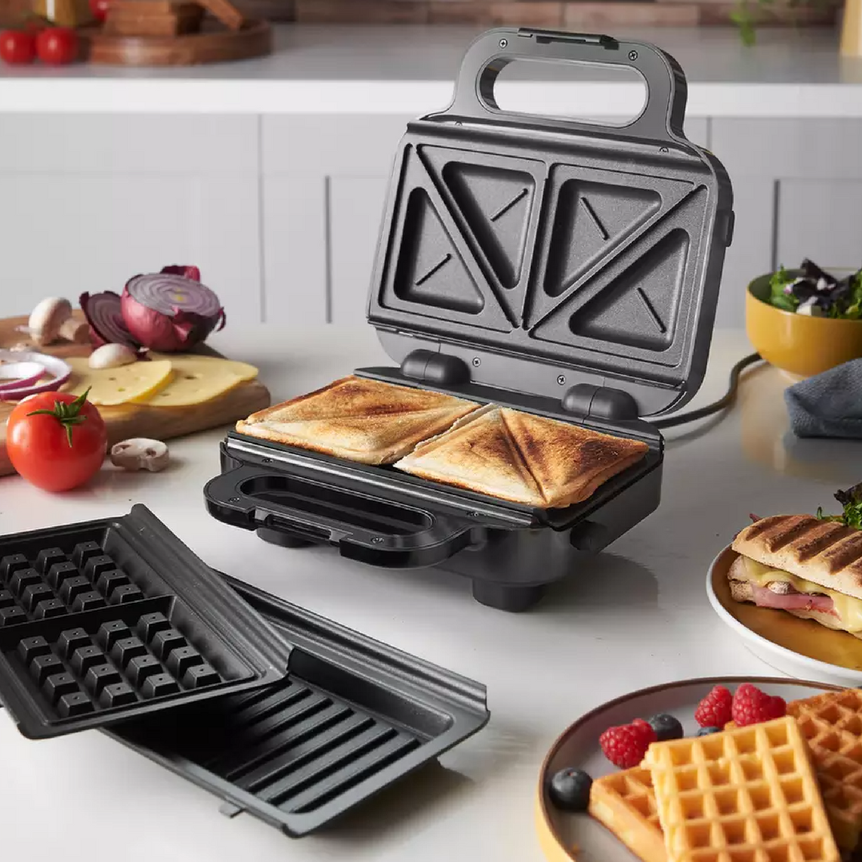 Russell Hobbs Creations 3in1 Sandwich Panini & Waffle Maker - SANDWICH MAKER - Beattys of Loughrea