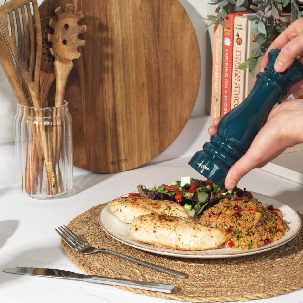Salter Chester Salt & Pepper Mill – Green - Beattys of Loughrea | www.beattys.ie