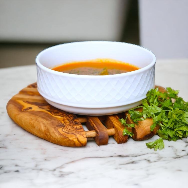 Olive Wood Apple Pan Coaster 19cm - WOODEN KITCHENWARE /ACCESSORIES - Beattys of Loughrea