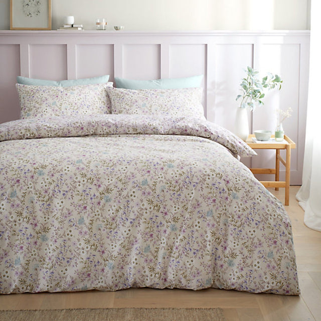Bianca Fine Linens Ditsy Floral 200 Thread Count Cotton Reversible Super King Duvet Cover Set with Pillowcase Lilac