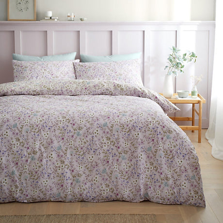 Bianca Fine Linens Ditsy Floral 200 Thread Count Cotton Reversible Super King Duvet Cover Set with Pillowcase Lilac - DUVET COVERS - Beattys of Loughrea