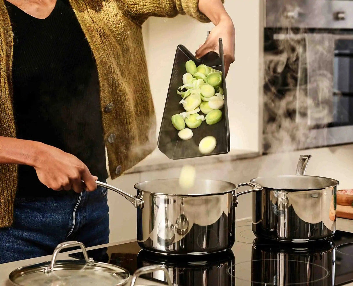 Joseph Joseph Chop2Pot™ Plus Black Folding Chopping Board - KITCHEN HAND TOOLS - Beattys of Loughrea