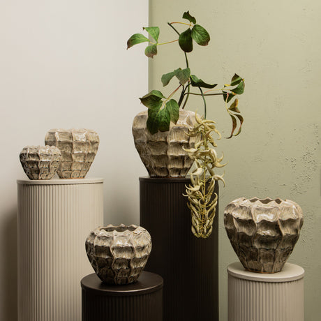 Cedric 20.5cm Cream Ceramic Round Wavy Pot - PLANTER POT CLAY / CERAMIC /RESIN - Beattys of Loughrea