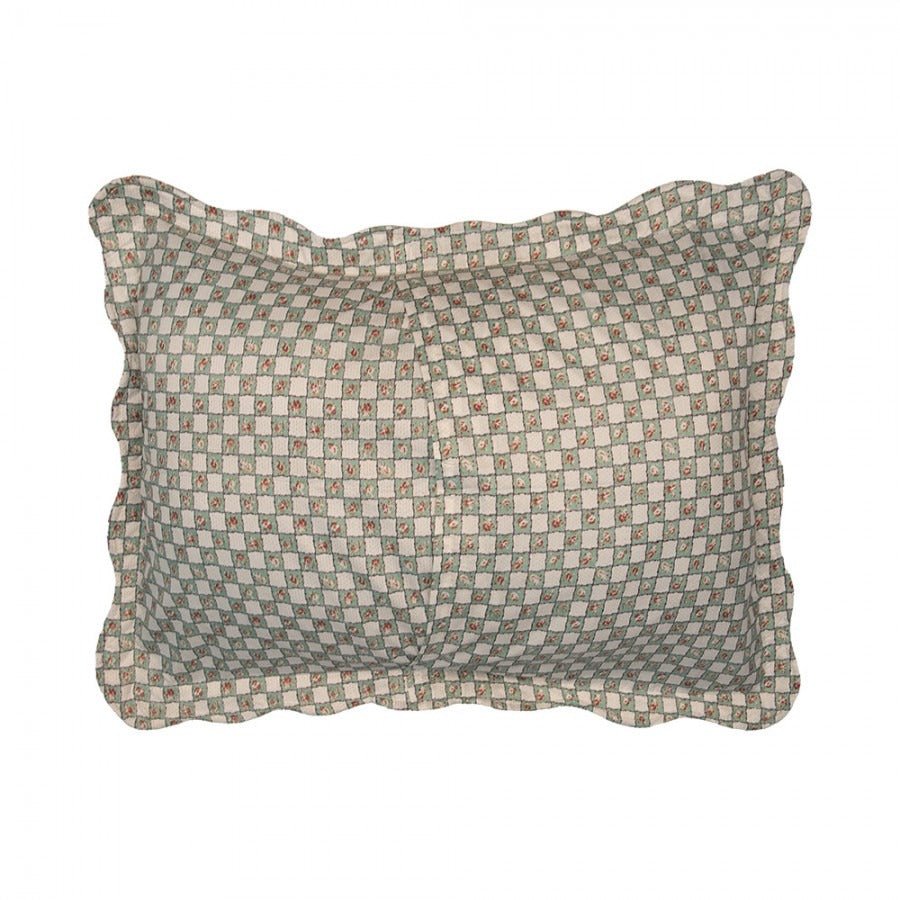 Country Cottage Patchwork Bedspread & 2 Pillowcases Set Blue Beige - Beattys of Loughrea | www.beattys.ie