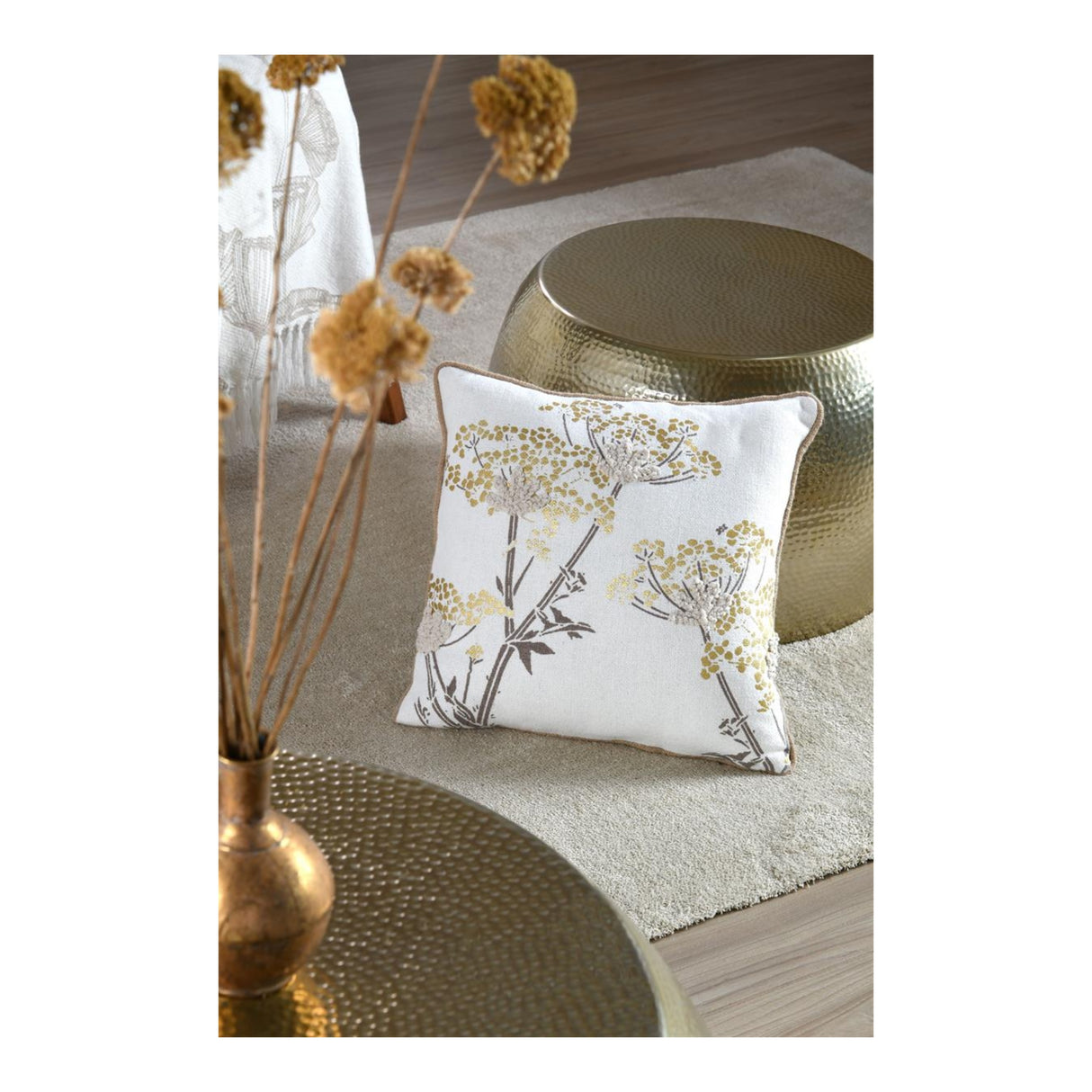 STOF Oriana Cushion, Gold, 40x40cm