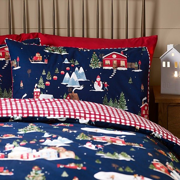 Catherine Lansfield Christmas Ski Village Reversible Duvet Cover Set – Navy Blue (Super King) - DUVET COVERS - Beattys of Loughrea
