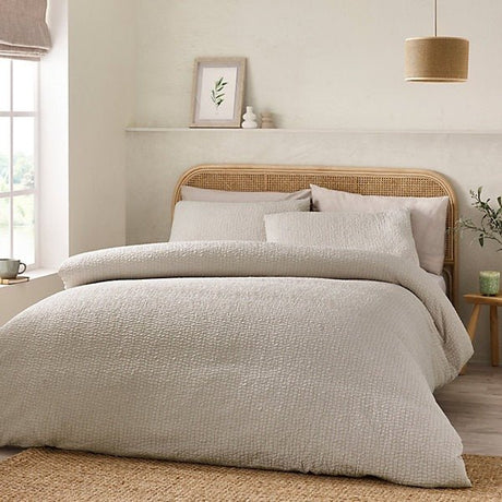 Catherine Lansfield Crinkle Seersucker Duvet Cover Set – King - DUVET COVERS - Beattys of Loughrea