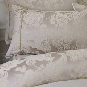 Catherine Lansfield Opulent Jacquard Duvet Set Champagne Gold - Kingsize - DUVET COVERS - Beattys of Loughrea