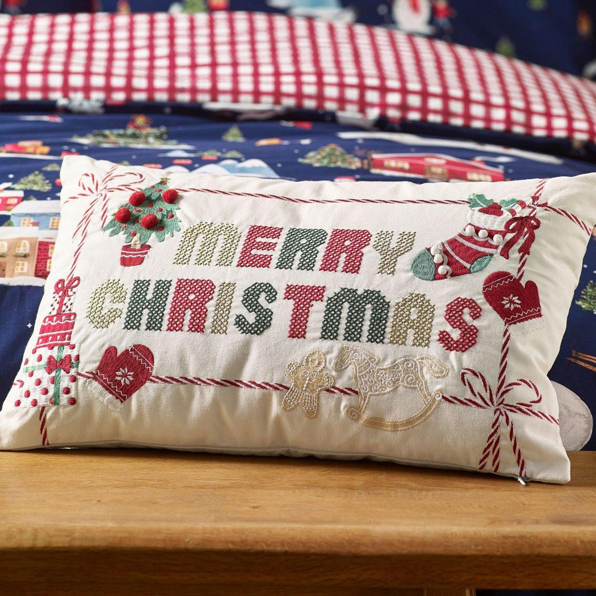 Catherine Lansfield Merry Christmas Filled Cushion – 30x50cm