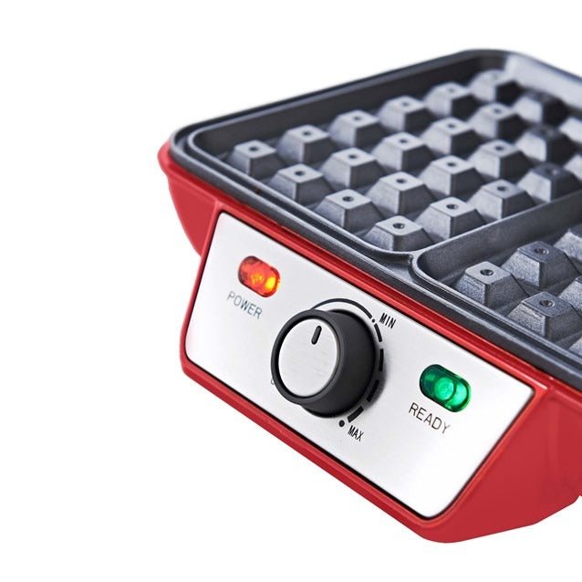 Global Gizmos Dual Waffle Maker – Red - PANCAKE WAFFLE MAKERS - Beattys of Loughrea
