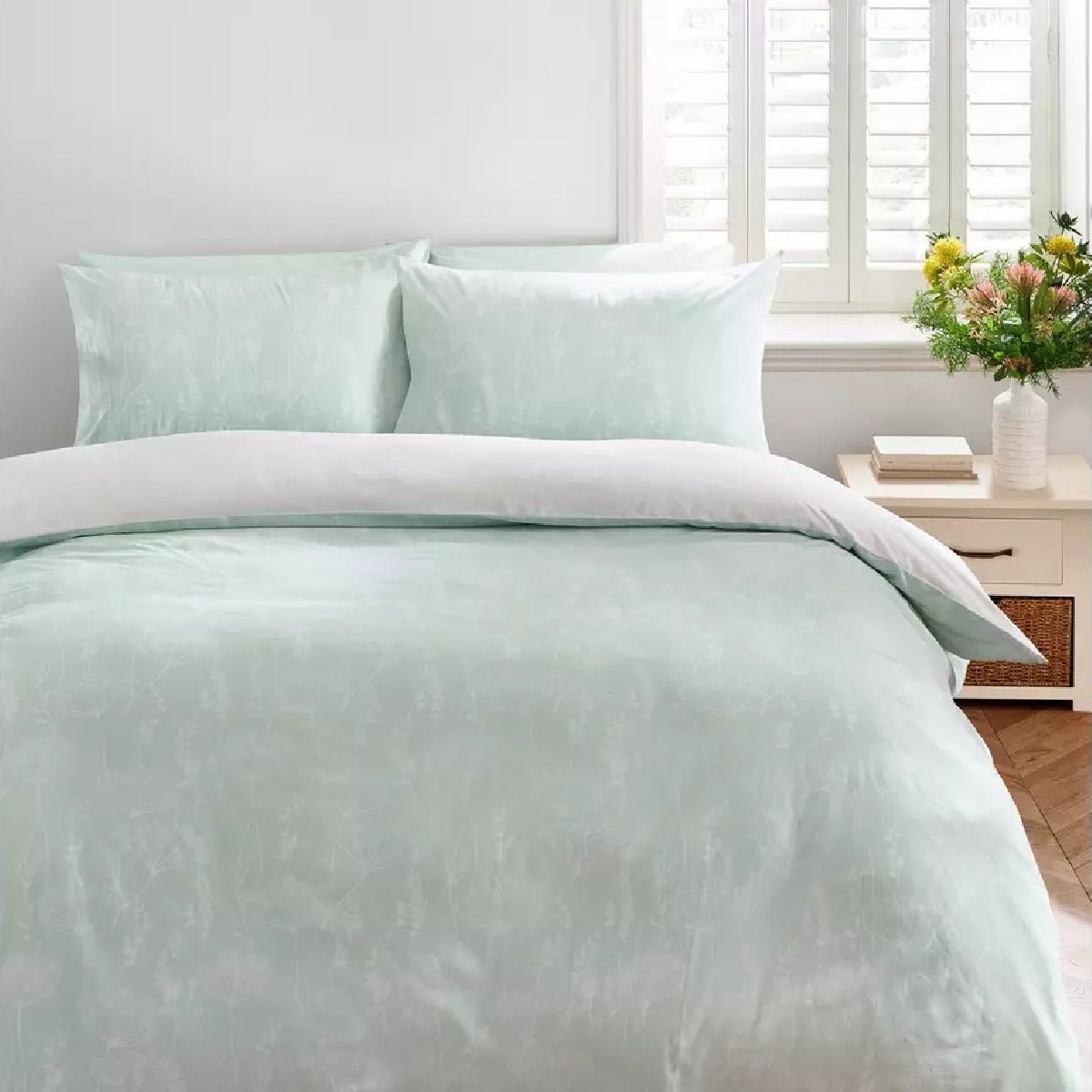 Catherine Lansfield Meadowsweet Floral Duvet Cover Set – Superking - Beattys of Loughrea | www.beattys.ie