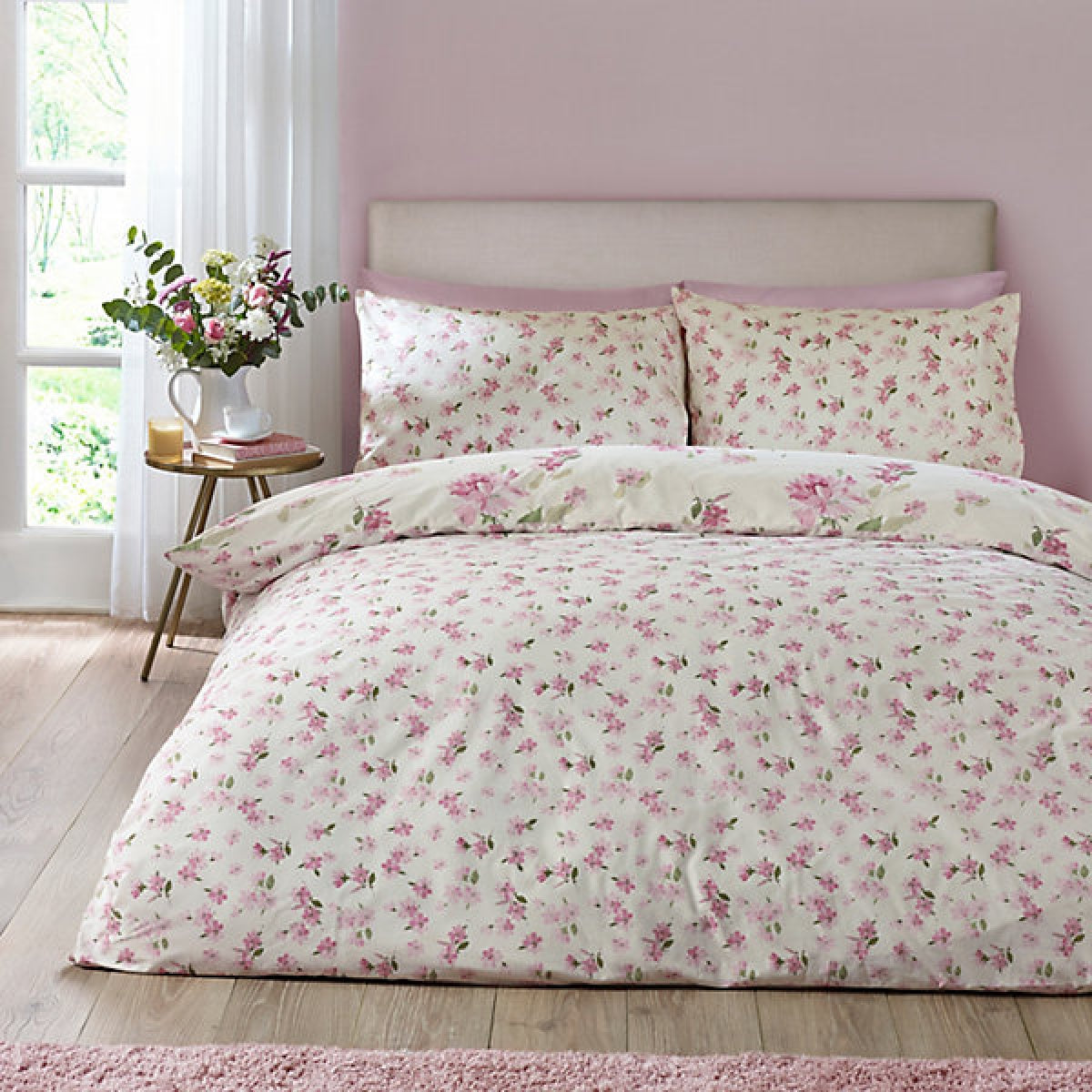 Catherine Lansfield Avebury Floral Reversible King Duvet Cover Set with Pillowcases Cream