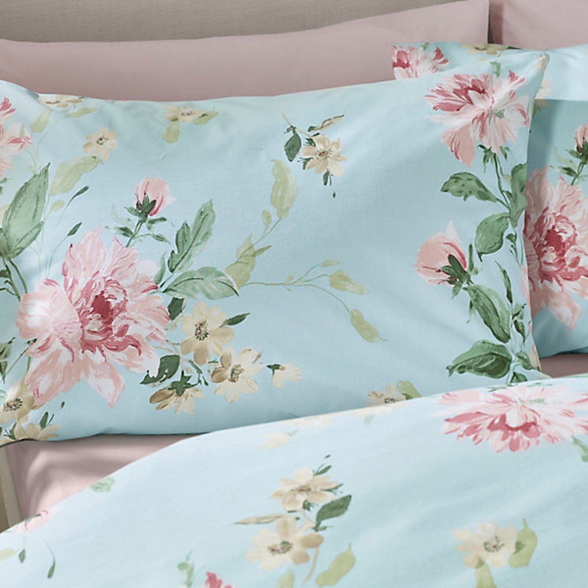 Catherine Lansfield Avebury Floral Reversible Super King Duvet Cover Set with Pillowcases Duck Egg Blue