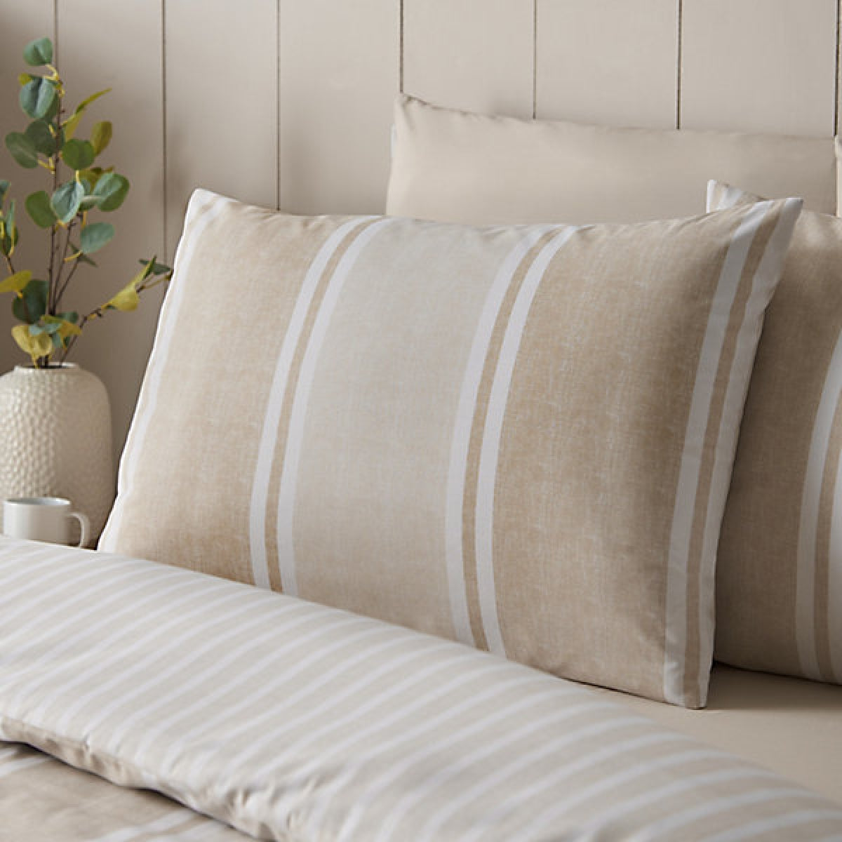 Catherine Lansfield Banded Stripe Reversible Single Duvet Cover Set with Pillowcase Natural