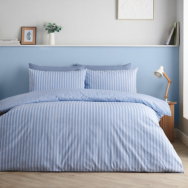 Catherine Lansfield Epping Textured Stripe Reversible King Duvet Cover Set with Pillowcases Blue