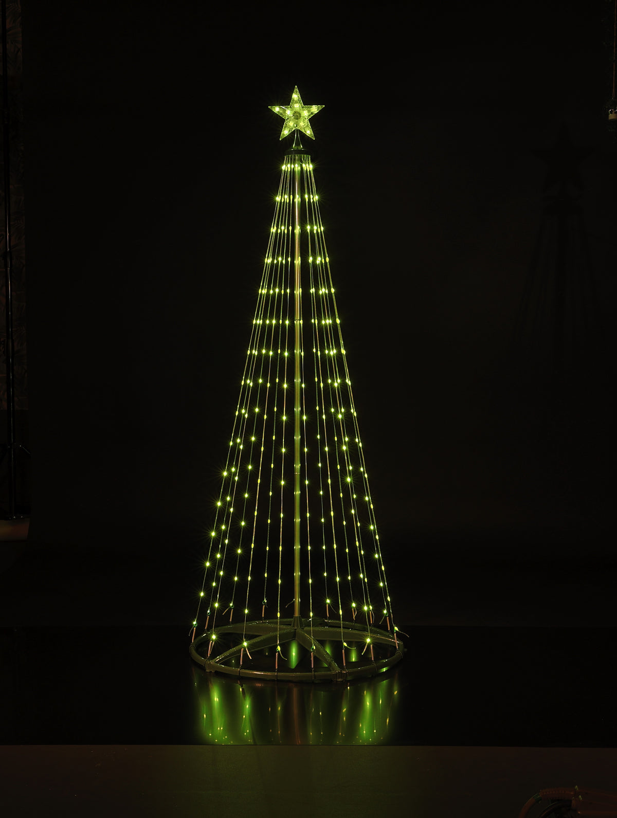 Noma Spectrum 1.8m Remote Control Flexi Wire Tree