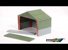 1:32 Britains Machinery Shed
