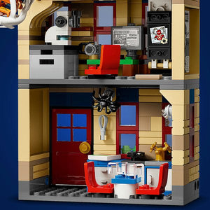 Lego 76317 Peter Parker’s Apartment - CONSTRUCTION - LEGO/KNEX ETC - Beattys of Loughrea