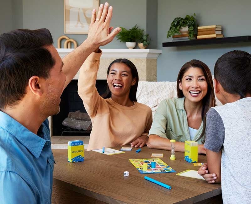 Pictionary - BOARD GAMES / DVD GAMES - Beattys of Loughrea