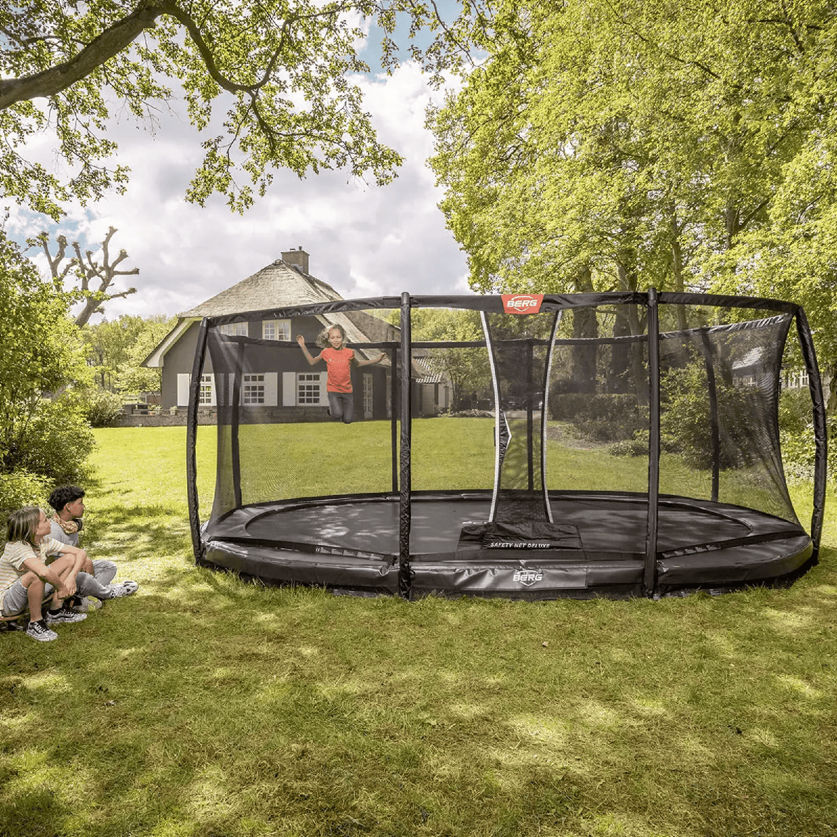 BERG Grand Elite InGround Grey 520 Oval Trampoline with Safety Net Deluxe - SWINGS/SLIDE OUTDOOR GAMES - Beattys of Loughrea