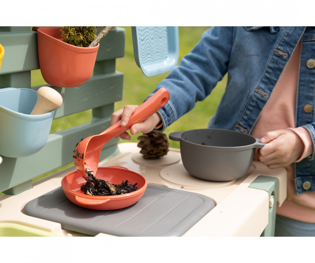 Smoby Life Mud Kitchen - SWINGS/SLIDE OUTDOOR GAMES - Beattys of Loughrea