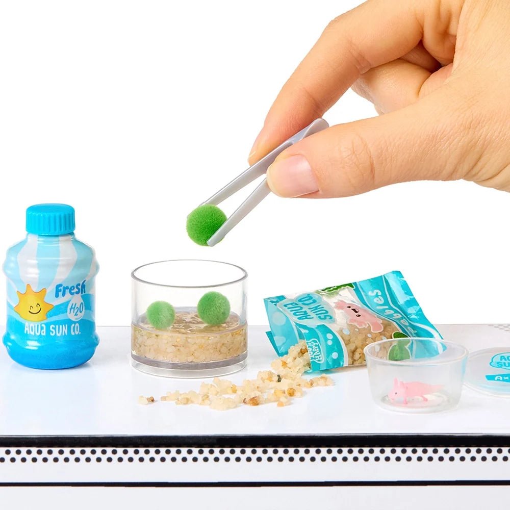 Mini Verse Make It Mini - Animals Assorted Styles - ART & CRAFT/MAGIC/AIRFIX - Beattys of Loughrea