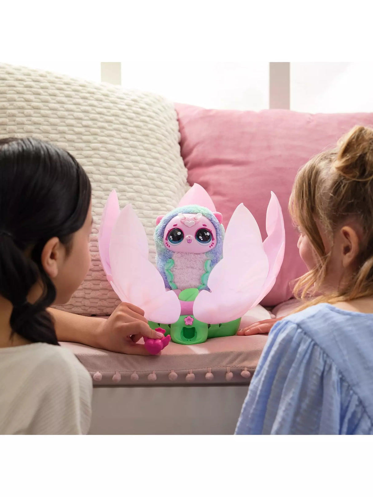 HATCHIMALS Bloomables Kittyfly Surprise - DOLLS - Beattys of Loughrea