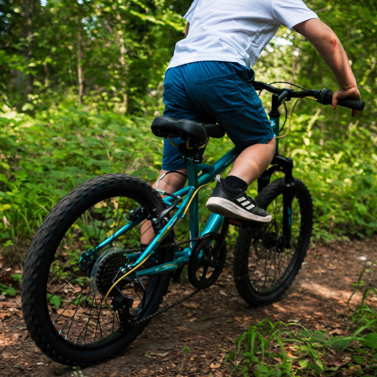 Huffy Extent Junior 20" Mountain Bike - Aqua Blue - BIKES - FULL SIZE - Beattys of Loughrea