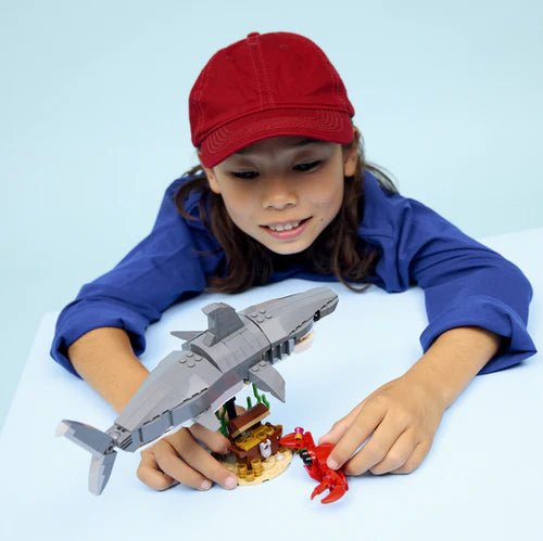 Lego 31381 Fierce Shark With A Treasure Chest - Beattys of Loughrea | www.beattys.ie