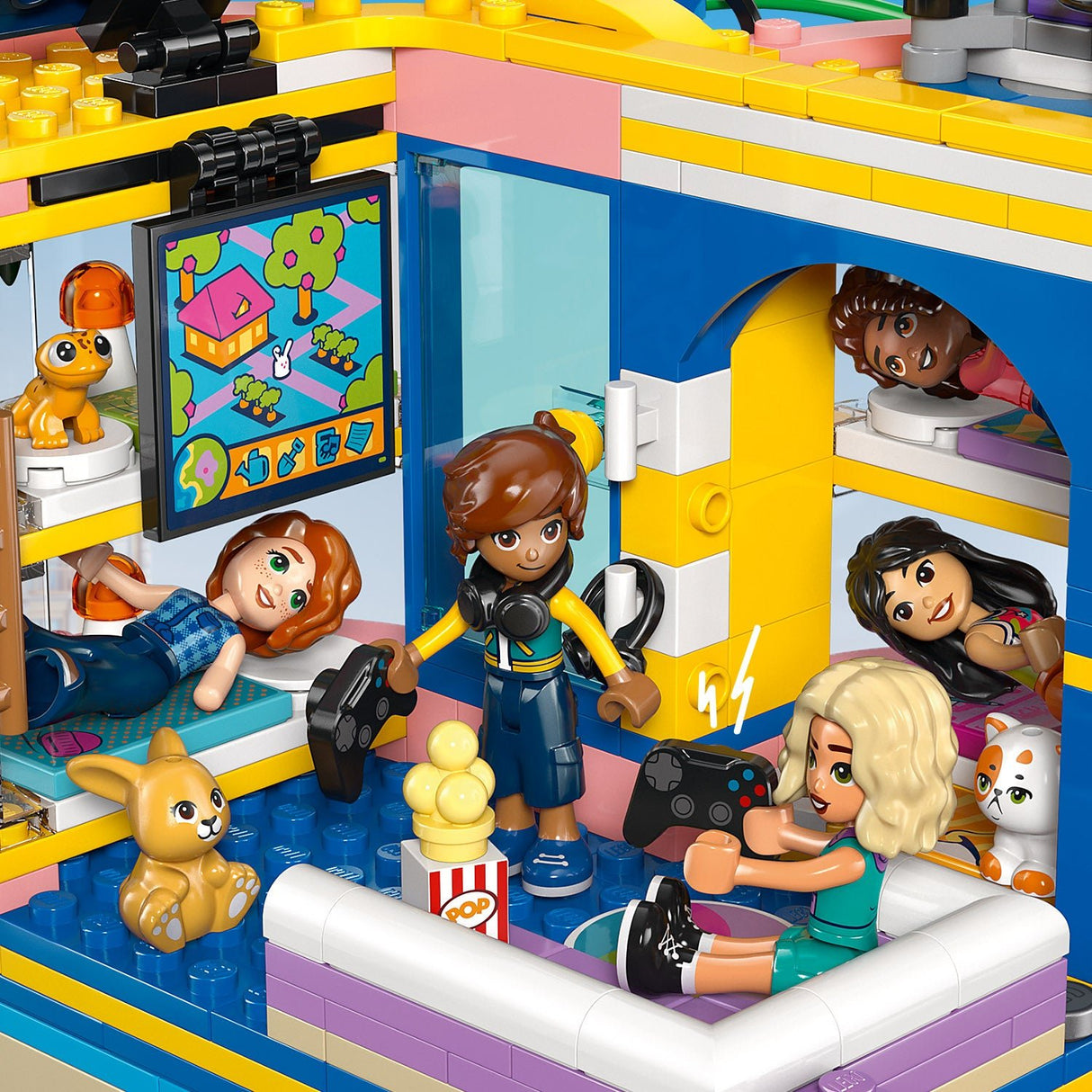 Lego 42689 Heartlake City Friends Club House - Beattys of Loughrea | www.beattys.ie