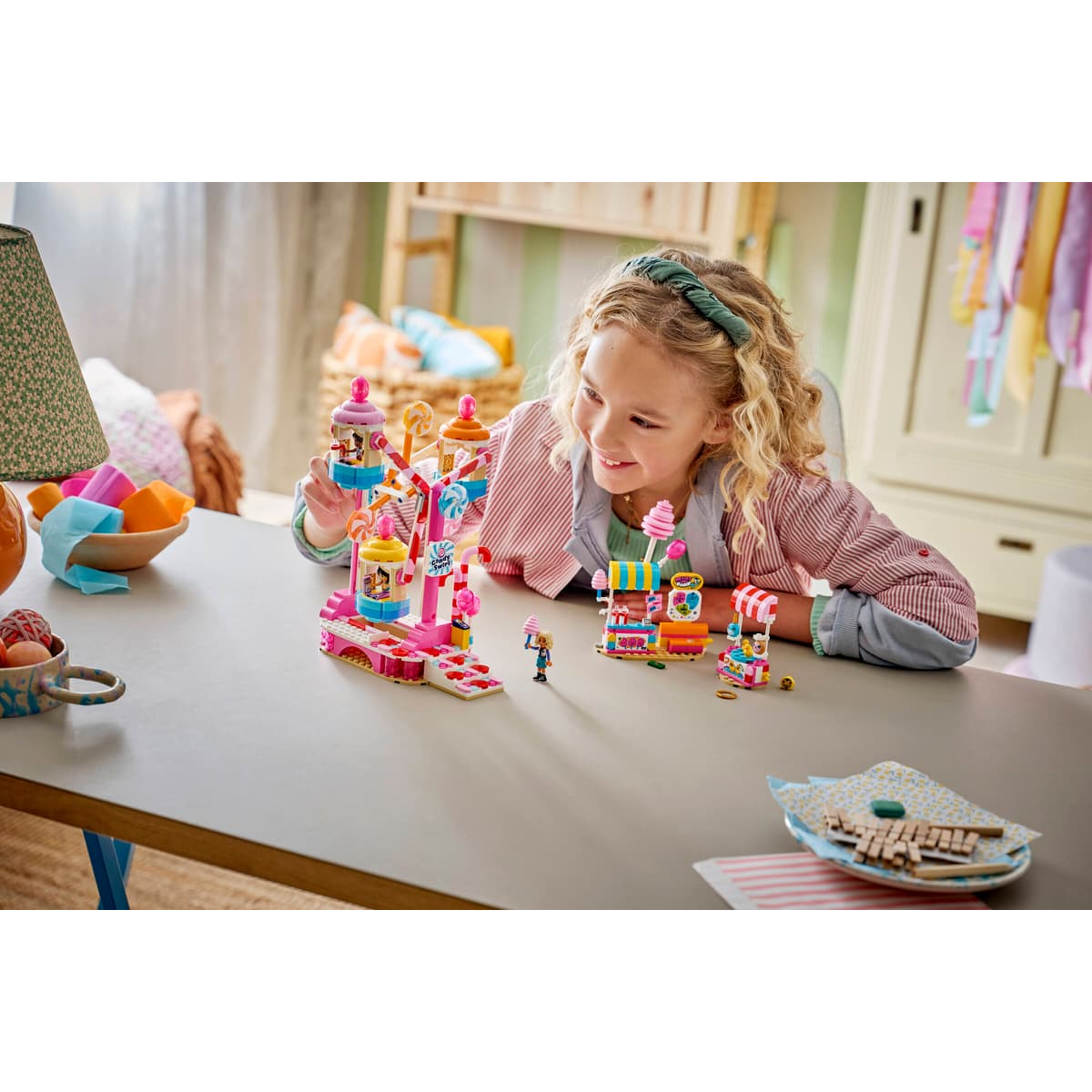 LEGO Friends Candy & Cupcake Ferris Wheel 42700 - CONSTRUCTION - LEGO/KNEX ETC - Beattys of Loughrea