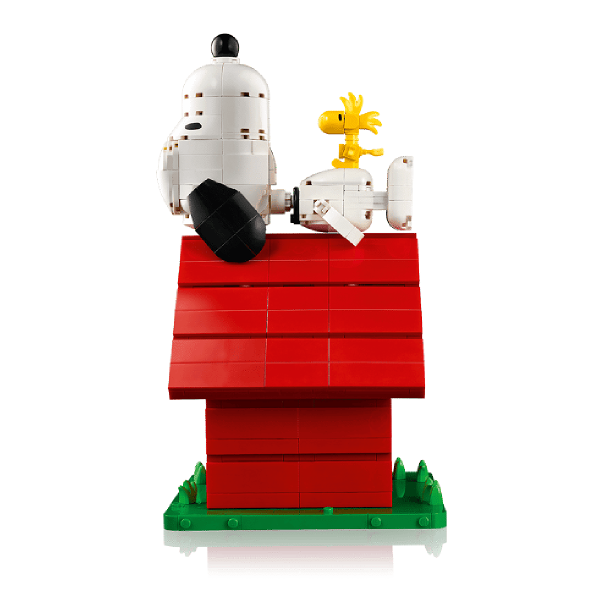 LEGO Ideas Peanuts Snoopy’s Doghouse 21368 - CONSTRUCTION - LEGO/KNEX ETC - Beattys of Loughrea