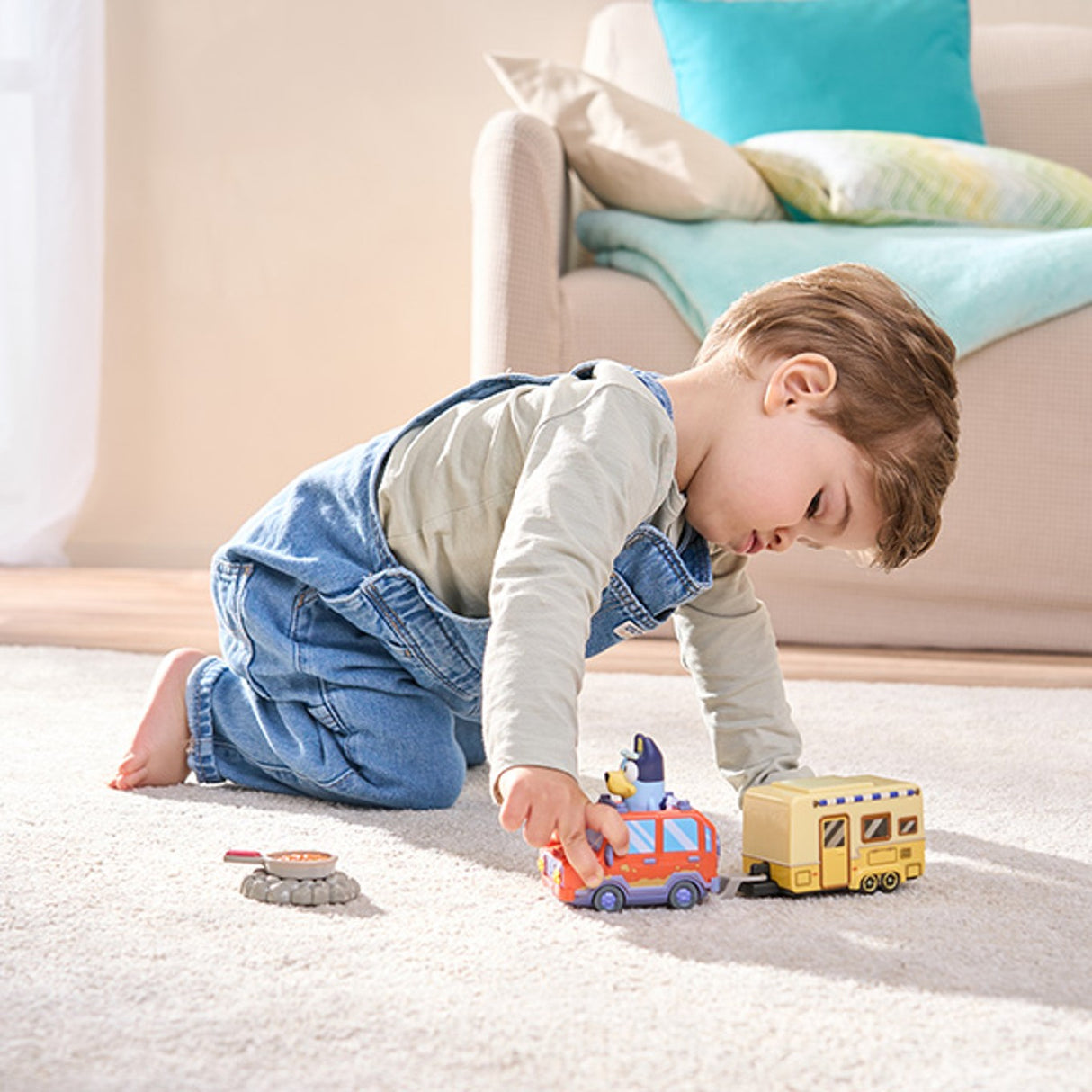 VTech Toot-Toot Drivers Bluey Family Car & Caravan