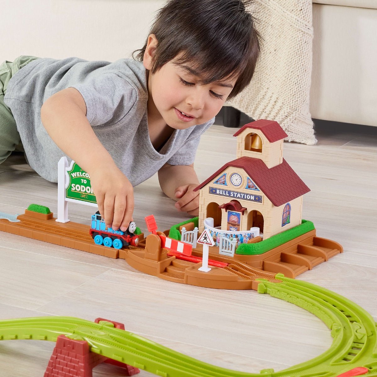 Thomas & Friends Bell Station Train Set with Push-Along Thomas Engine - CARS/GARAGE/TRAINS - Beattys of Loughrea