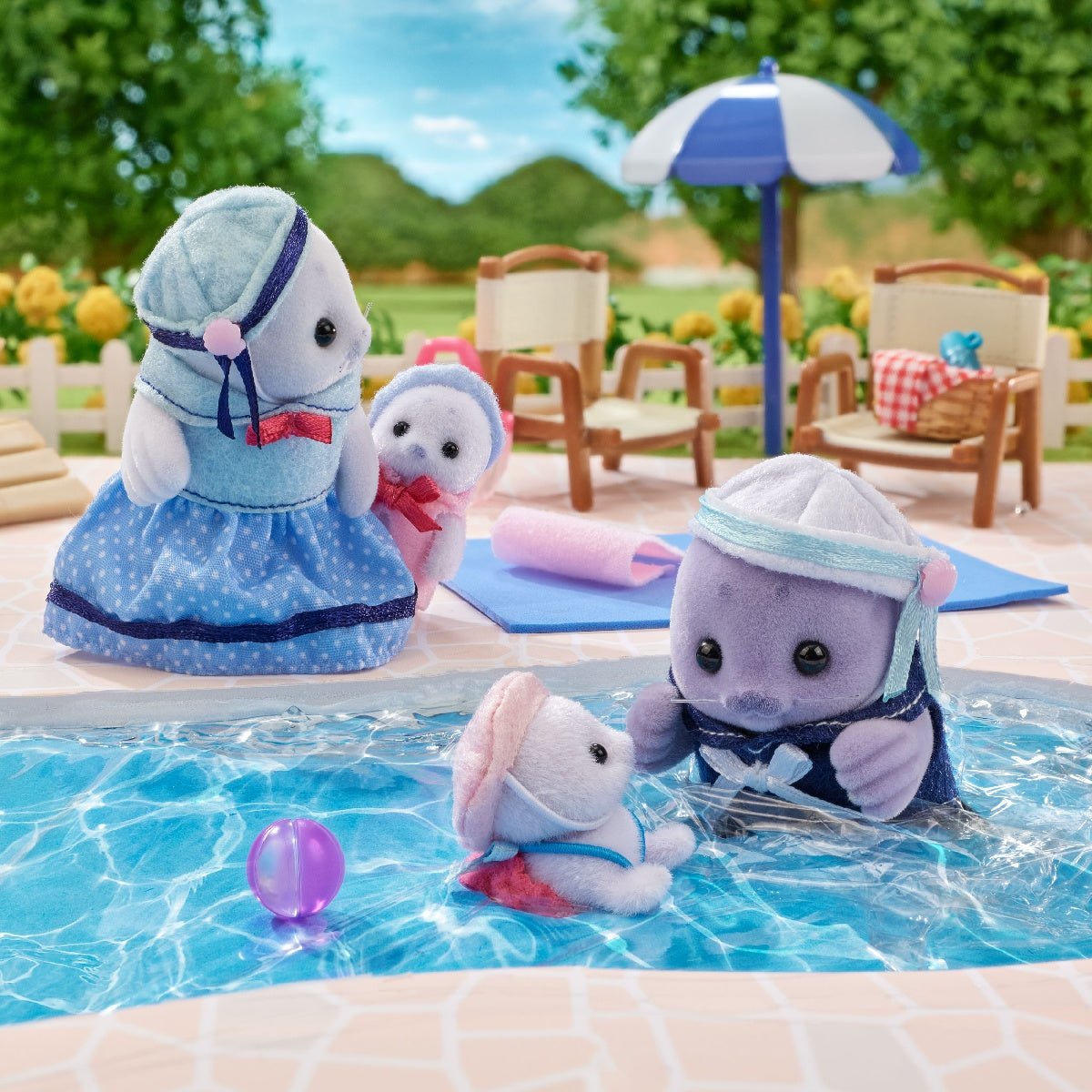 Sylvanian Families Seal Family 5759 - SYLVANIAN / BEANIE BABIES - Beattys of Loughrea